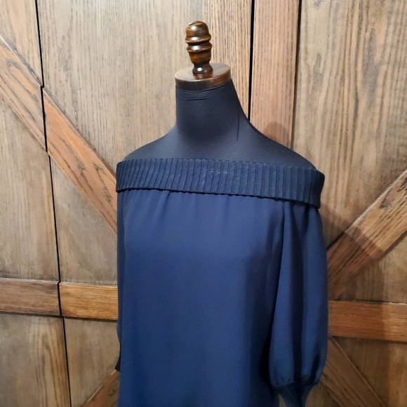 Lafayette 148 Off Shoulder Top - Picture 2 of 4